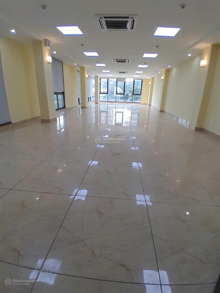 Cho thuê mặt bằng kinh doanh và văn phòng tại 104 khuất duy tiến tòa nhà 8 tầng 1 hầm