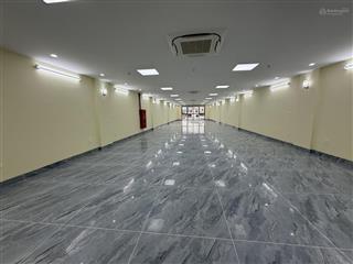 Cho thuê mặt bằng kinh doanh và văn phòng tại 97 đại la 270m2 toà nhà 8 tầng