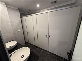 Cho thuê mặt bằng kinh doanh và văn phòng 350m2 tại 215 tôn đức thắng đống đa