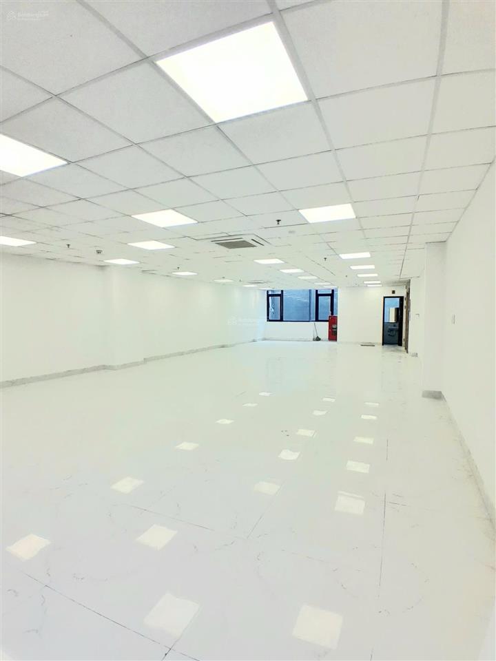 Chính chủ cho thuê cửa hàng tại 214 lạc long quân