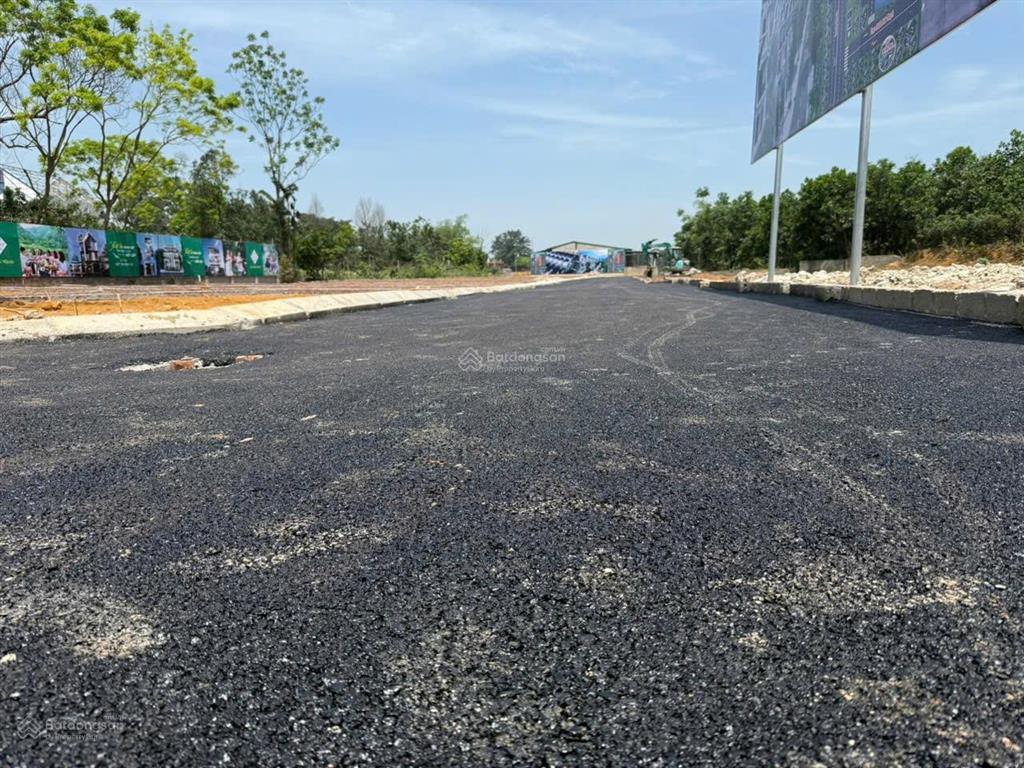 Bán 100m2 trung tâm hòa thạch, gần trường học cấp 1, 2, 3 chợ, trạm y tế, ủy ban xã, giá đầu tư