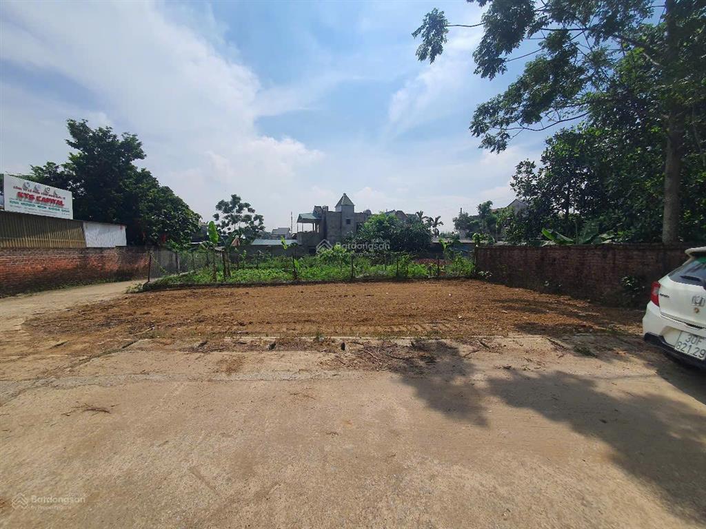 Bán lô góc 110m² siêu đẹp đường ô tô tránh sát chợ, trung tâm hành chính xã phú cát giá rẻ .