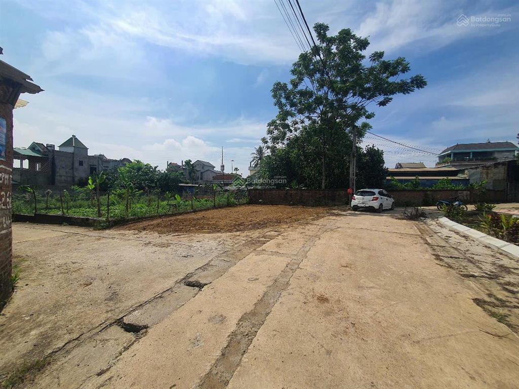 Bán lô góc 110m² siêu đẹp đường ô tô tránh sát chợ, trung tâm hành chính xã phú cát giá rẻ .