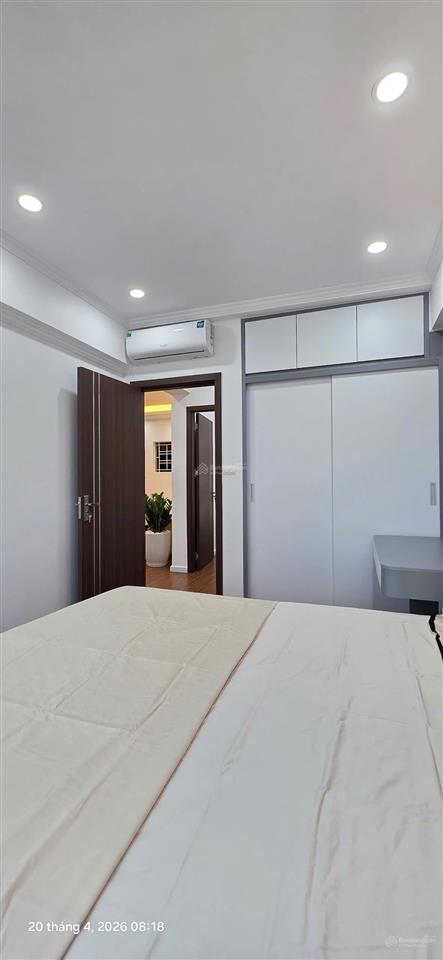 Bán căn hộ góc 107 m² tại nguyễn cơ thạch, 3 phòng ngủ, đầy đủ nội thất cao cấp