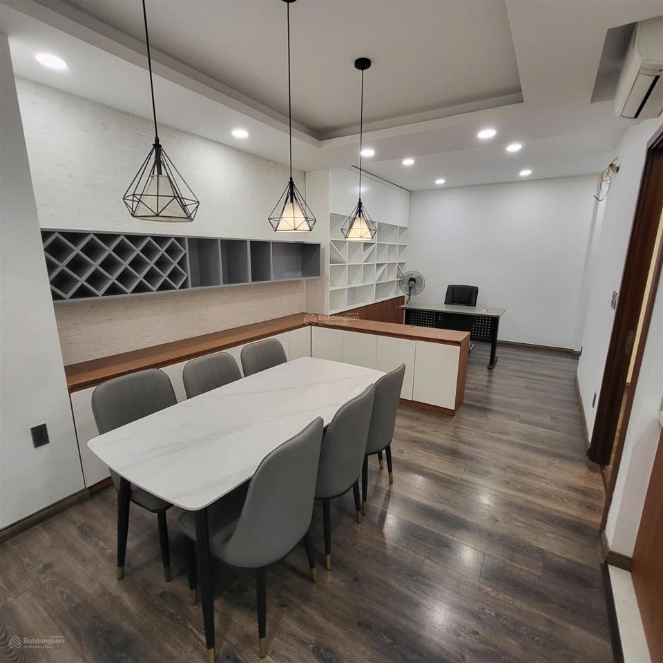 Cho thuê căn full đồ 100m2, 3 ngủ, 2vs giá 18tr/tháng tại cc the golden palm lê văn lương.