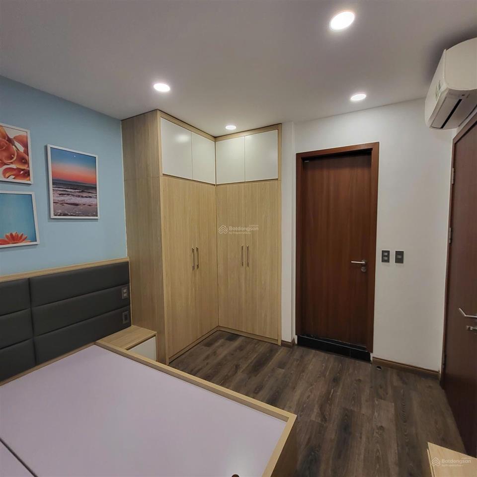 Cho thuê căn full đồ 100m2, 3 ngủ, 2vs giá 18tr/tháng tại cc the golden palm lê văn lương.