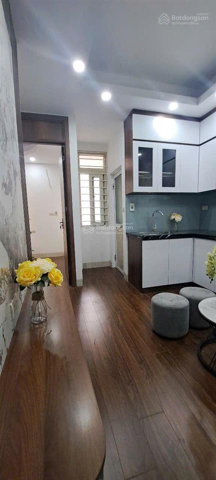 Cần bán chung cư mini phố khương đình 35m2 1pn  full nội thất ,sổ hồng từng căn ,mặt đường ô tô