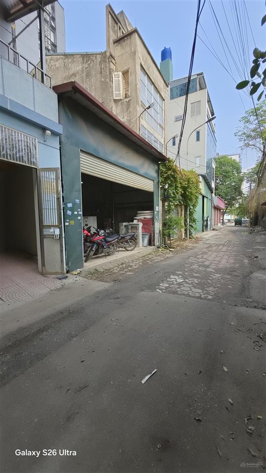 Chủ nhà cần bán đất phố yên xá  p.hà đông sổ đỏ ,dt 120m2  0966 522 ***