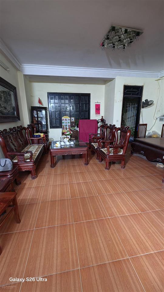 Cần bán gấp nhà tại phố yên xá  cạnh ct5 ,120m2 đất phân lô rất đẹp  0966 522 ***