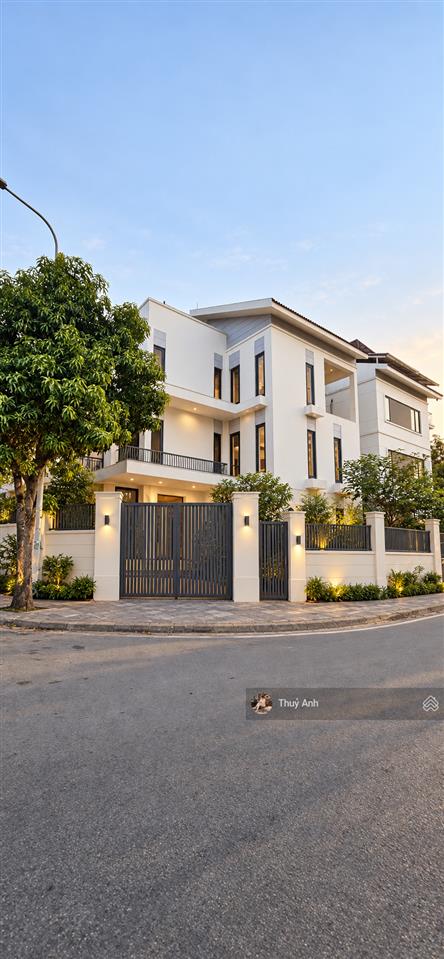 Bán biệt thự đường trần hữu dực dt 150m2 mt 10m, lô góc 2 mặt đường 15m vị trí đẹp