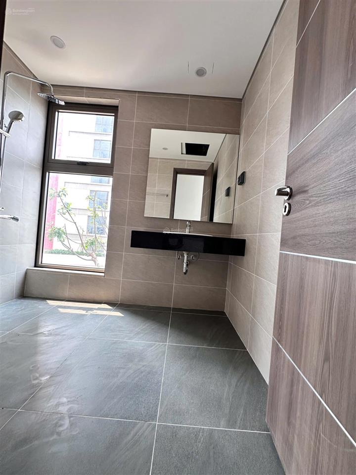 Bán căn chung cư 120m khai sơn city dt 120m2 có 3 phòng ngủ, giá 8 tỷ 550 tr bao sang tên
