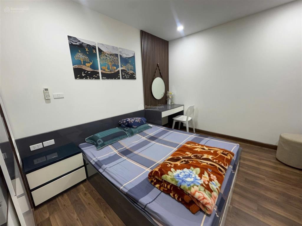Gia đình cần bán căn hộ 2 ngủ 78m2 goldmark city tòa s3 tầng trung ban công view nội khu giá 5,5 tỷ