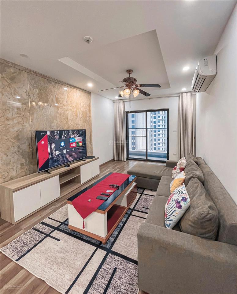 Cần bán căn hộ 3pn góc 93.2m2 goldmark city tầng trung ban công đông nam, giá 6,6 tỷ hỗ trợ vay