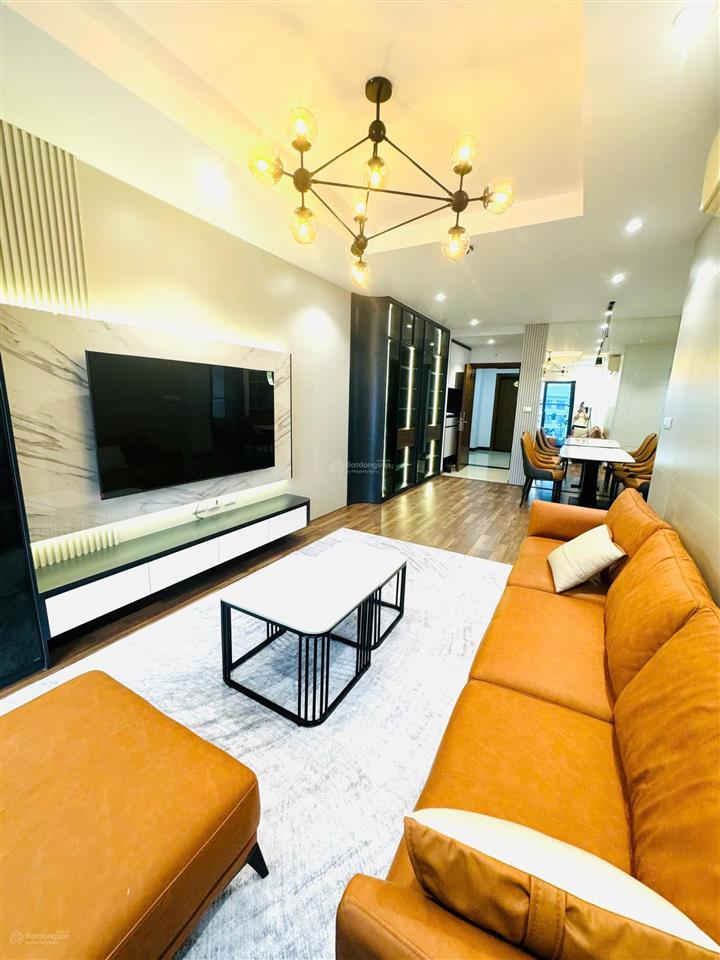Cần bán căn hộ 3pn góc 93.4m2 goldmark city khu sapphire ban công đông nam, giá 6,1 tỷ, có sổ đỏ