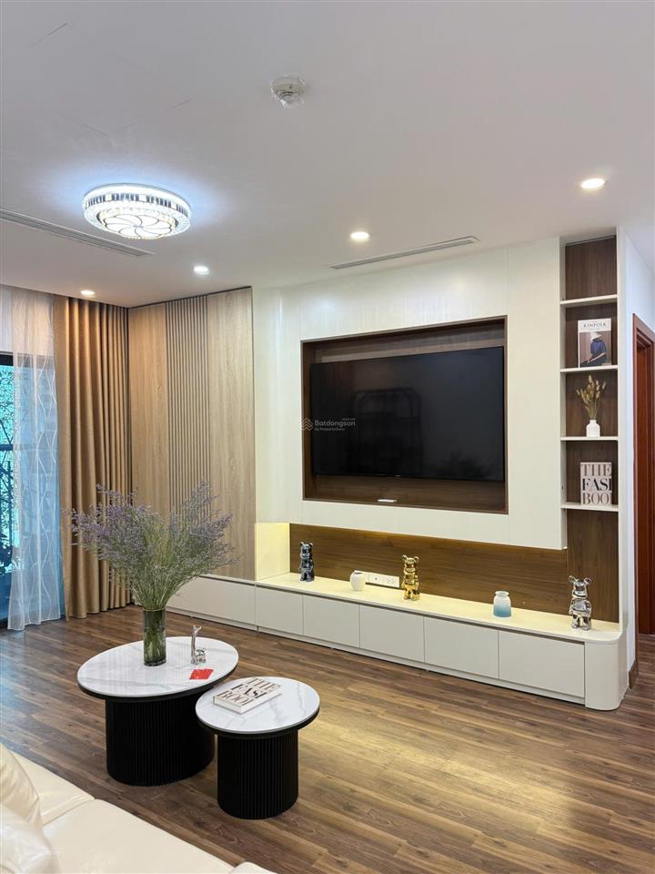 Bán căn hộ 3pn 114m2 goldmark city tầng trung ban công đông bắc view nội khu, giá 7 tỷ, có sổ đỏ