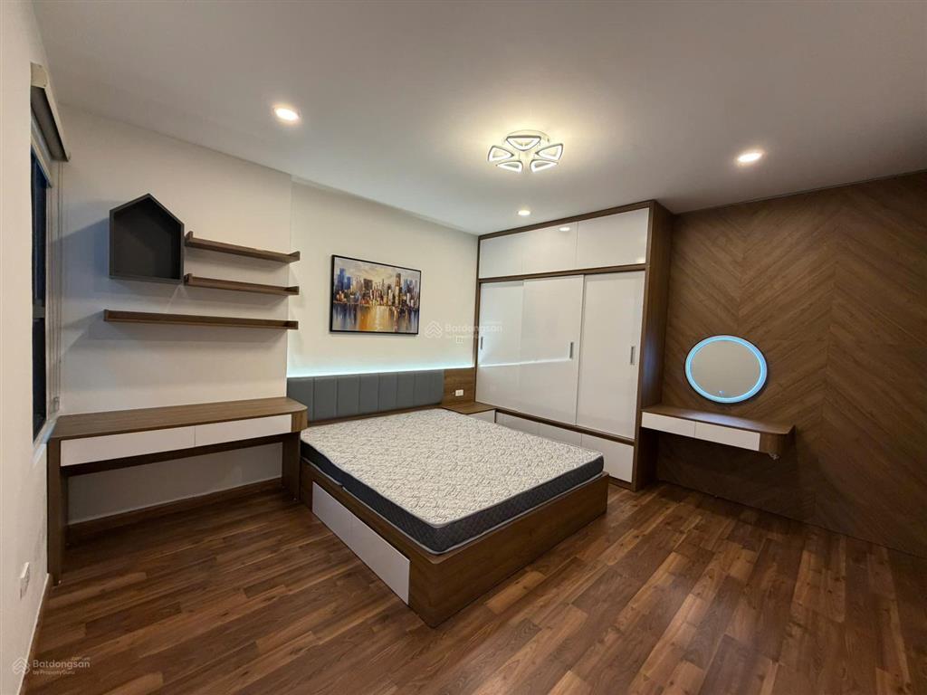 Cần bán căn hộ 3pn góc 104m/110m2 goldmark city ban công đông nam, giá 6,3 tỷ bao sang tên sổ đỏ