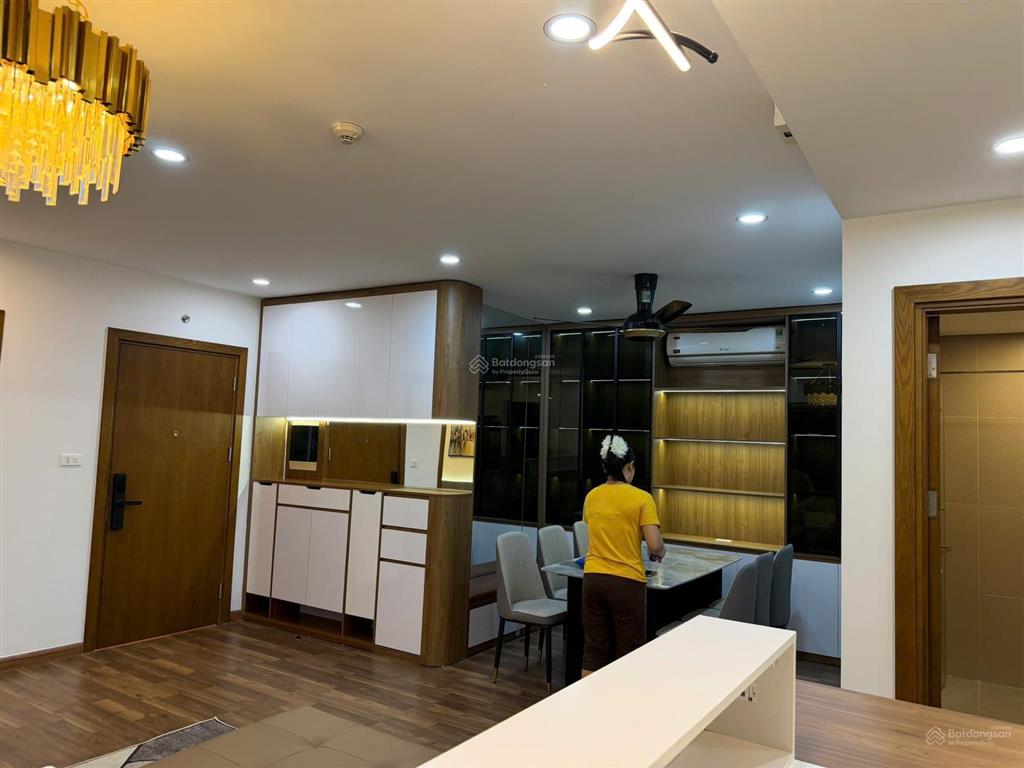 Cần bán căn hộ 3pn góc 104m/110m2 goldmark city ban công đông nam, giá 6,3 tỷ bao sang tên sổ đỏ