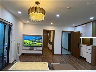 Cần bán căn hộ 3pn góc 104m/110m2 goldmark city ban công đông nam, giá 6,3 tỷ bao sang tên sổ đỏ