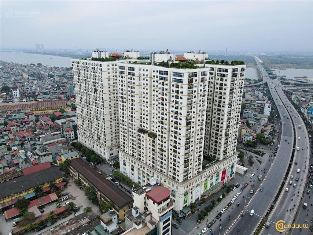 Cho thuê nhà "7 tầng  thang máy" mặt phố trịnh đình cửu