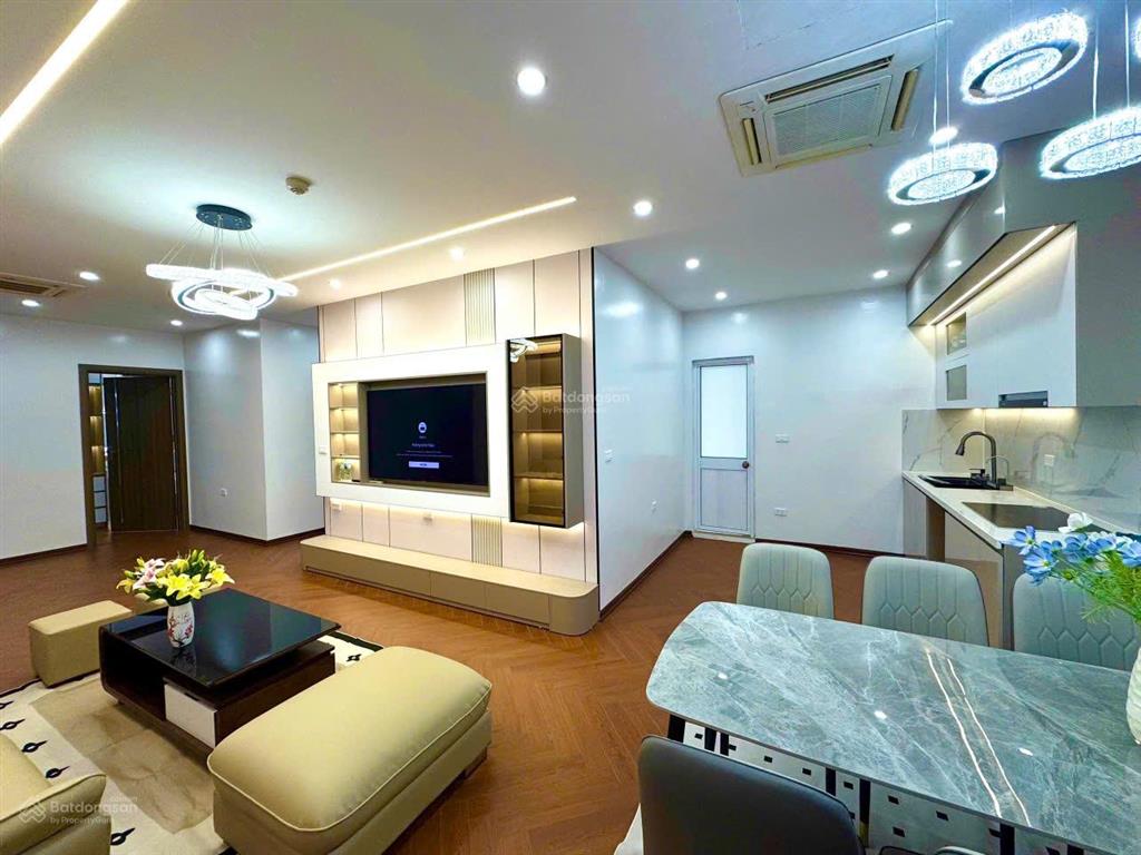 Bán căn 122m2 toà euro window số 27 trần duy hưng, cầu giấy, nhờ ace môi giới bán hộ