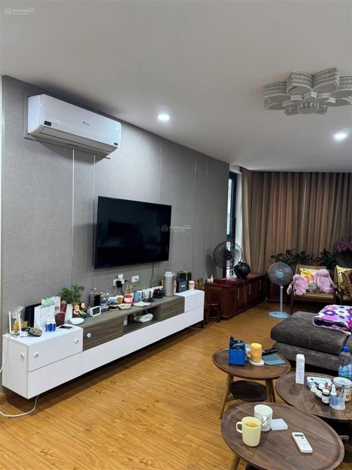 Bán căn 117m2 tòa vinata tower đường khuất duy tiến, cầu giấy, giá 11,2 tỷ.  0983 731 ***