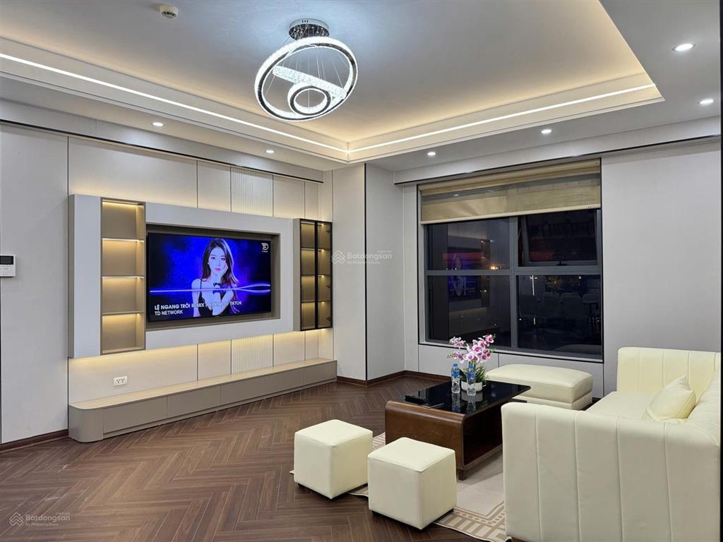 Bán căn 113m2 tòa vinata tower đường khuất duy tiến, cầu giấy, nhờ ace môi giới bán hộ.