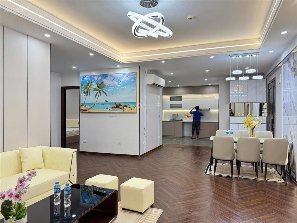 Bán căn 113m2 tòa vinata tower đường khuất duy tiến, cầu giấy, nhờ ace môi giới bán hộ.
