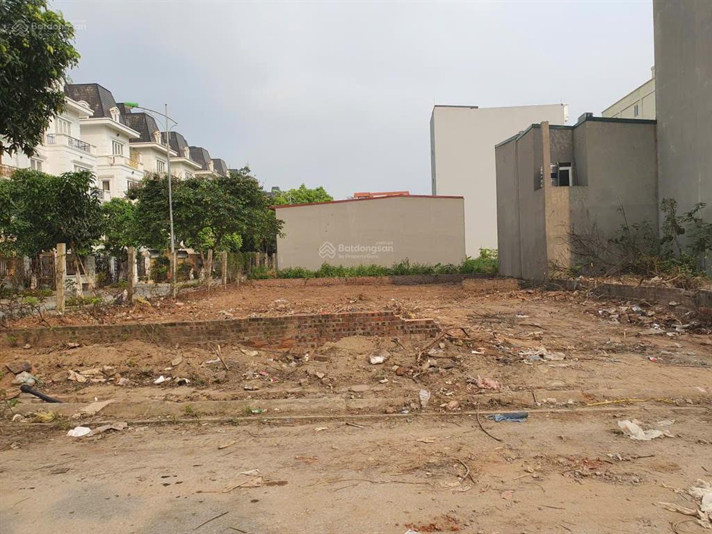 Bán gấp đất dịch vụ tt trạm trôi, vị trí kinh doanh đẹp