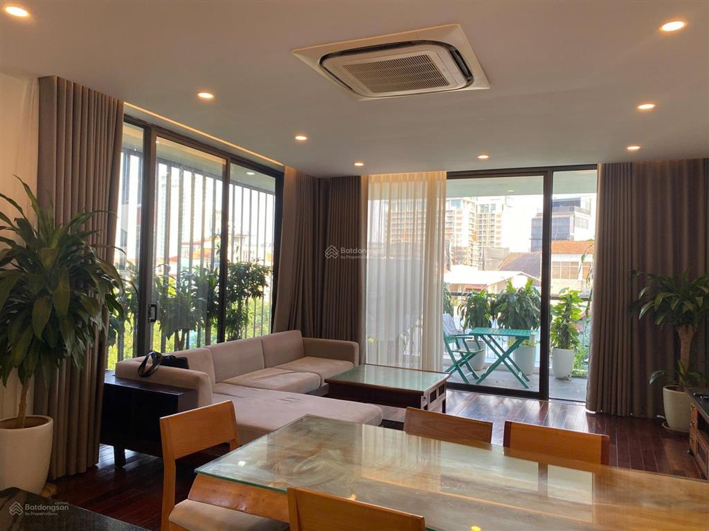 Bán tòa nhà 7 tầng diện tích 270m2 khu phố đường tây hồ, hà nội 0981 222 ***