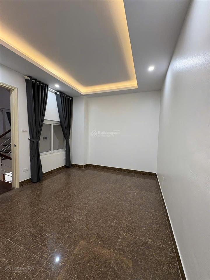 Bán nhà 5 tầng khu phố âu cơ, tây hồ, hà nội