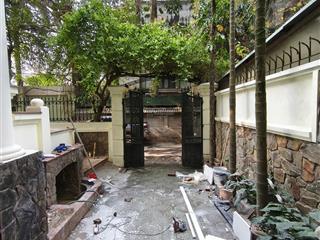 Cho thuê nhà 5 tầng lô góc  phố âu cơ  tây hồ  hà nội 0981 222 ***