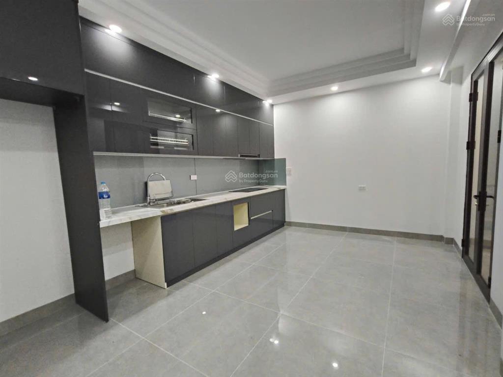 Bán nhà 6 tầng thang máy khu phố an dương vương, tây hồ, hà nội