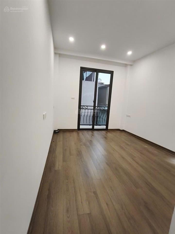 Bán nhà 6 tầng thang máy khu phố an dương vương, tây hồ, hà nội