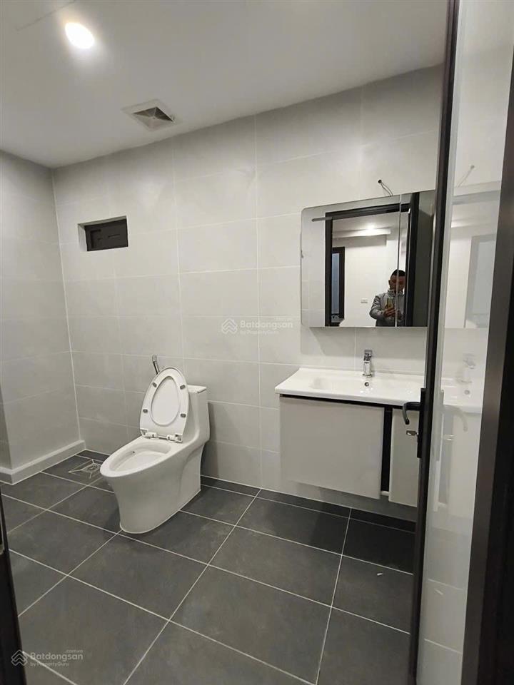 Bán nhà 6 tầng thang máy khu phố an dương vương, tây hồ, hà nội
