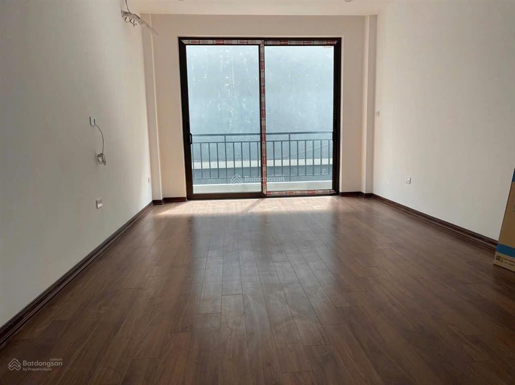 Cho thuê nhà 6 tầng diện tích 35m2 âu cơ, tây hồ, hà nội 0981 222 ***