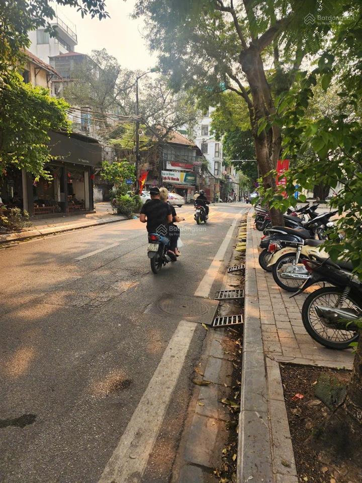 Cho thuê nhà 5 tầng mặt phố trấn vũ  ba đình  hà nội 0981 222 ***