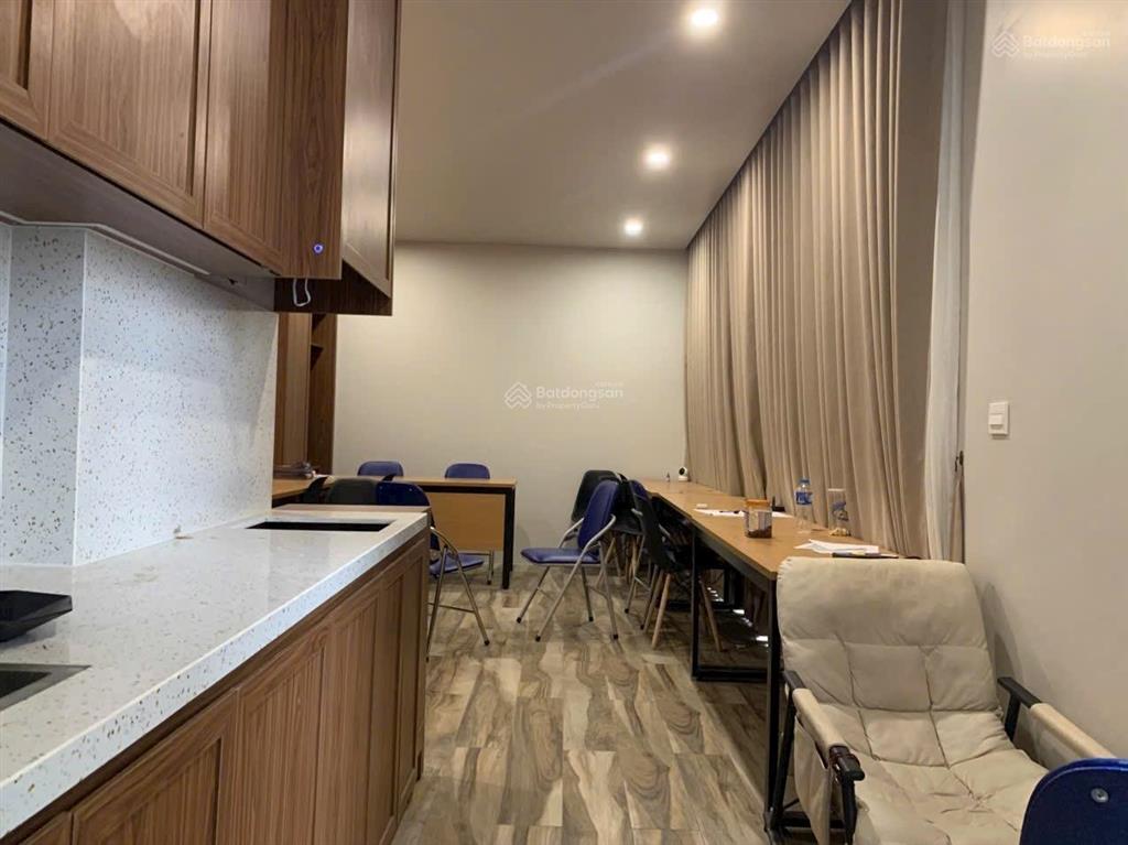 Cho thuê tòa nhà 8 tầng vườn đào, 43 căn hộ full đồ kinh doanh khách sạn đỉnh cao  tây hồ  hà nội