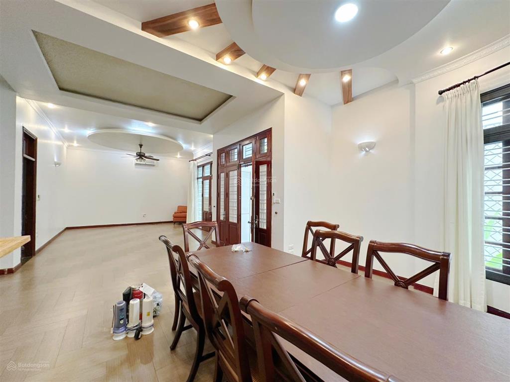 Cập nhật các căn biệt thự và nhà cho thuê  tây hồ  hà nội 0981 222 ***
