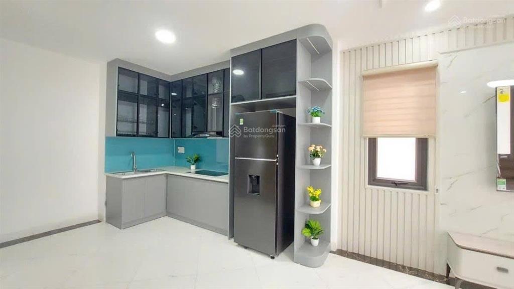 Bán nhà phân lô  lô góc  7 tầng thang máy  ô tô vào nhà  hà nội