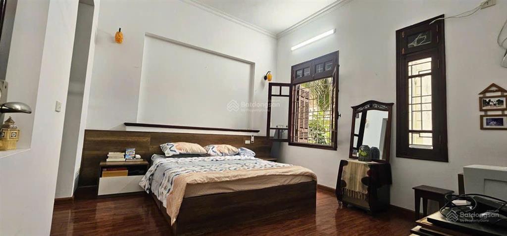 Bán nhà 4 tầng diện tích 100m2 mt 8.6m khu phố lạc long quân  tây hồ  hà nội 098122206