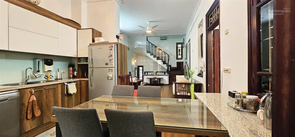 Bán nhà 4 tầng diện tích 100m2 mt 8.6m khu phố lạc long quân  tây hồ  hà nội 098122206