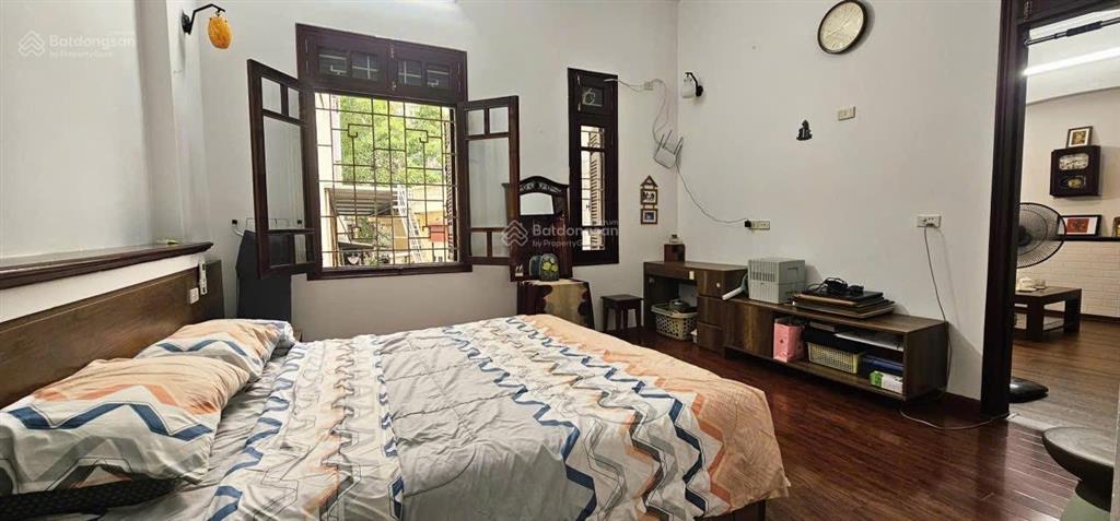Bán nhà 4 tầng diện tích 100m2 mt 8.6m khu phố lạc long quân  tây hồ  hà nội 098122206