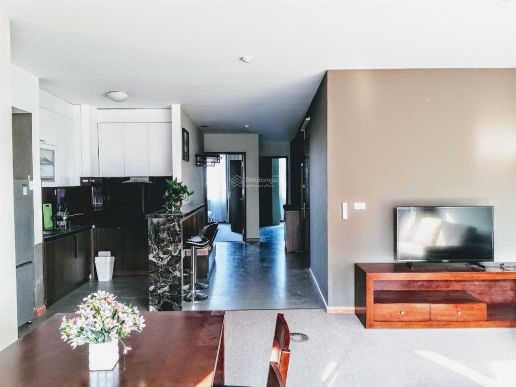Bán toà căn hộ cao cấp 7 tầng diện tích 99.5m2! mặt phố tô ngọc vân tây hồ hà nội 0981 222 ***