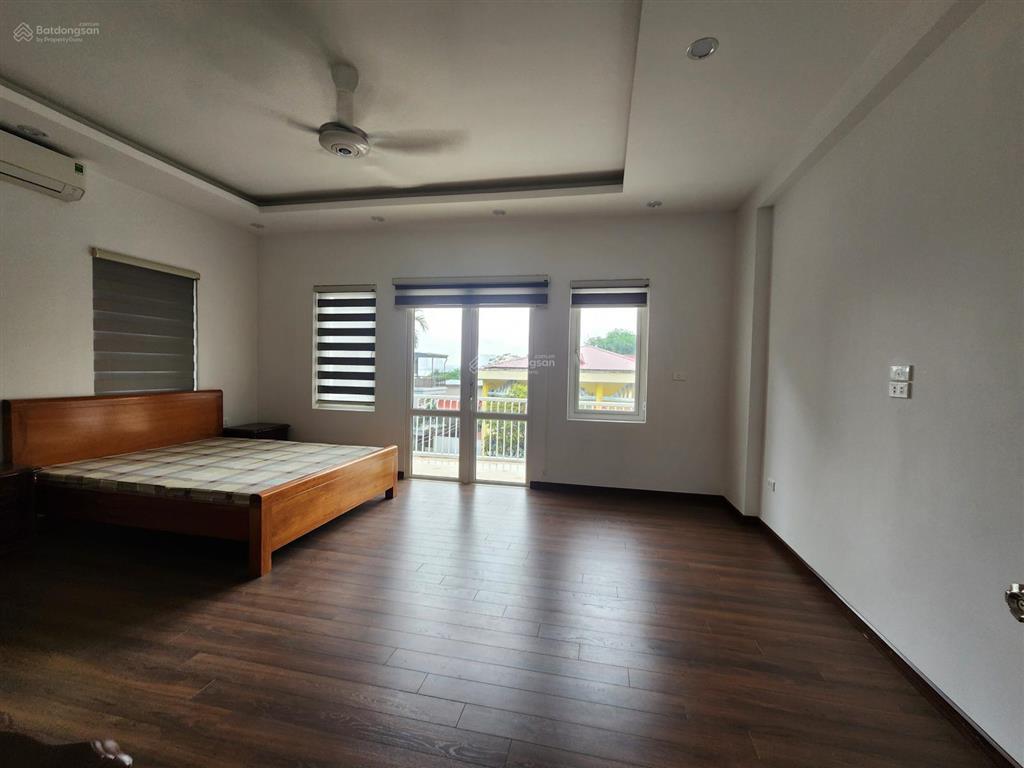 Cho thuê nhà khu phố âu cơ  tây hồ  hà nội