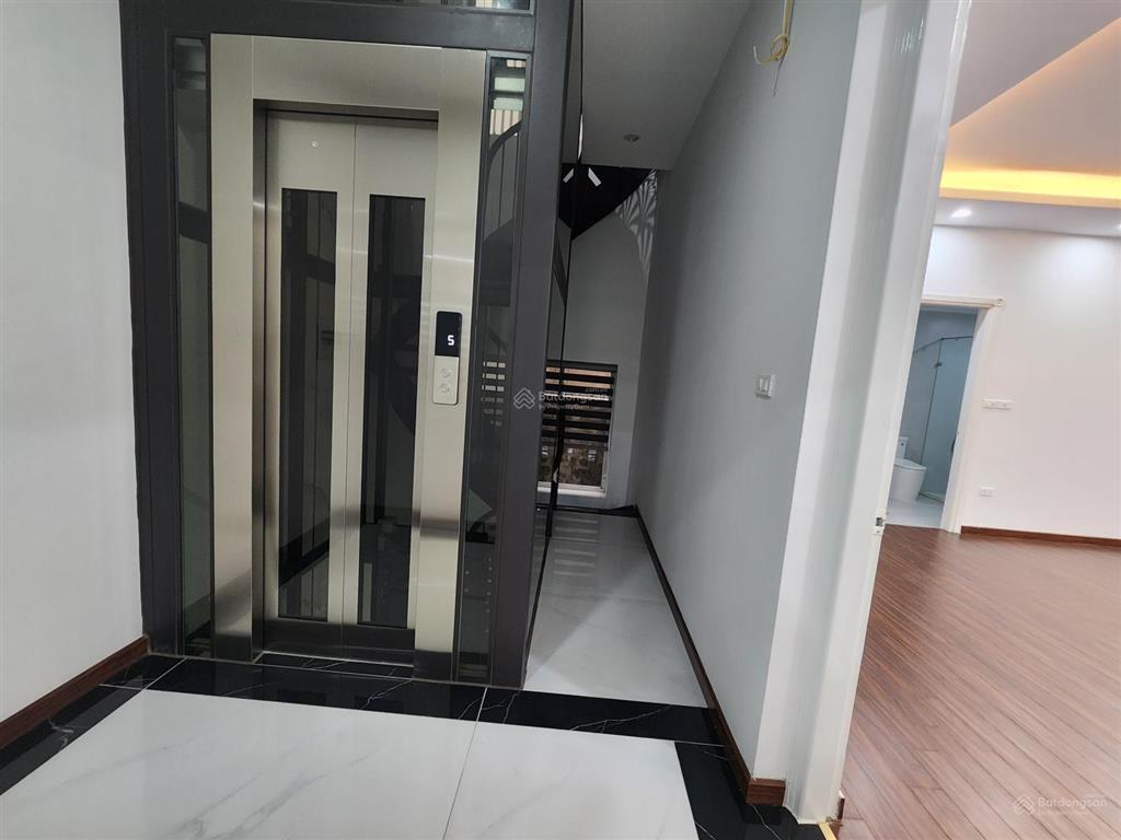 Cho thuê nhà khu phố âu cơ  tây hồ  hà nội