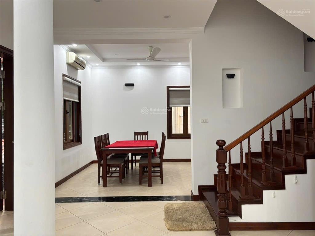 Cho thuê nhà 5 tầng khu phố tô ngọc vân tây hồ hà nội  0981 222 ***