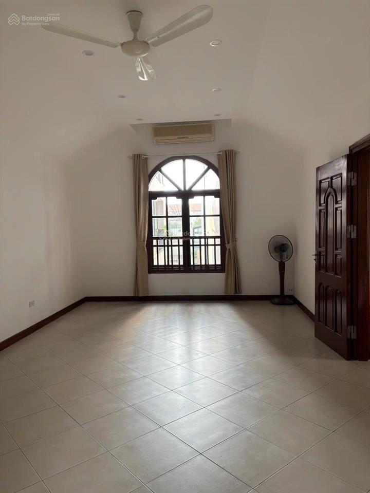 Cho thuê nhà 5 tầng khu phố tô ngọc vân tây hồ hà nội  0981 222 ***