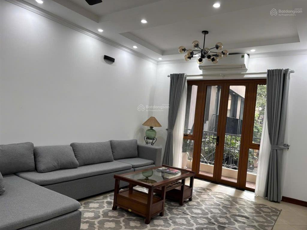 Cho thuê nhà 5 tầng khu phố tô ngọc vân tây hồ hà nội  0981 222 ***