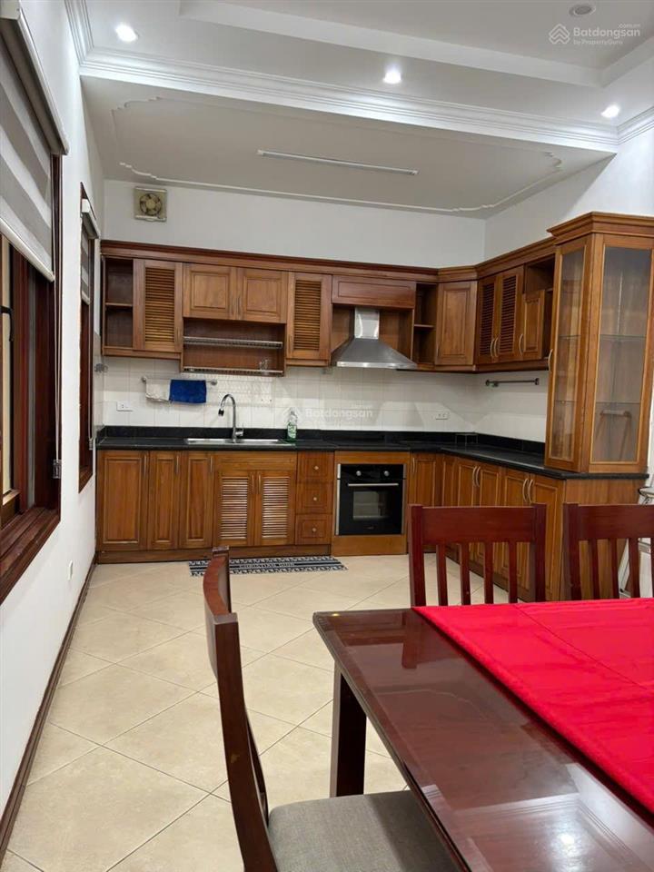 Cho thuê nhà 5 tầng khu phố tô ngọc vân tây hồ hà nội  0981 222 ***