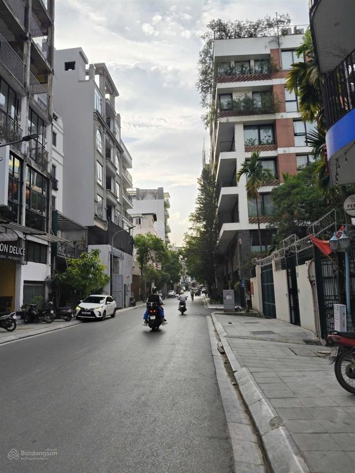 Cho thuê nhà 4,5 tầng khu phố tô ngọc vân  đặng thái mai  tây hồ  hà nội  0981 222 ***